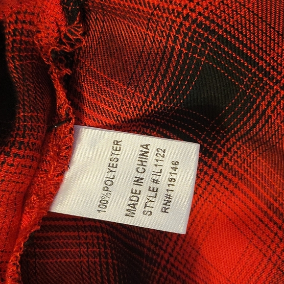 Ladies Buffalo Plaid Top - Picture 5 of 6